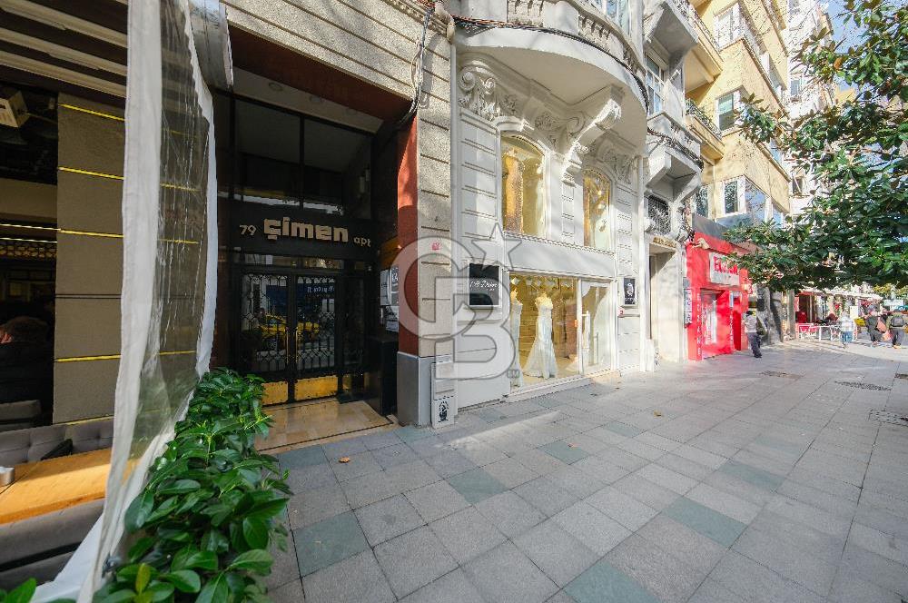 Nişantaşı Valikonağı Cad Üzerinde 275m2, 5+1 Konut / İşyerine Uygun Daire