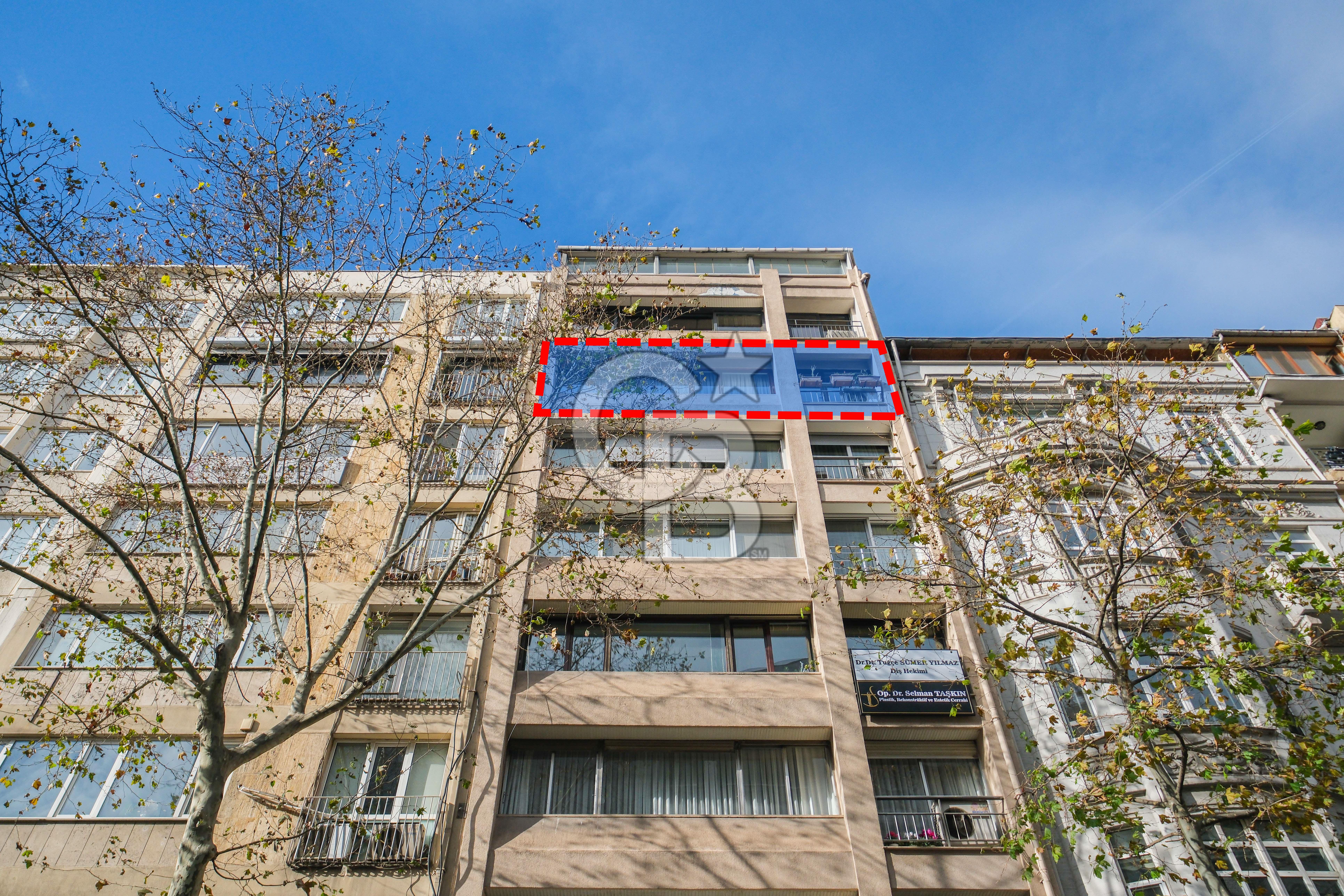 Nişantaşı Valikonağı Cad Üzerinde 275m2, 5+1 Konut / İşyerine Uygun Daire
