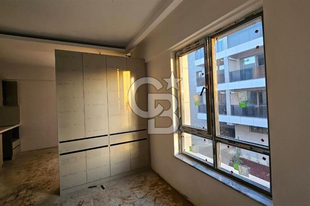 RESMİ KURUMLARA YAKIN DONANIMLI OFİS