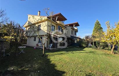 KARTEPE MAŞUKİYE SİTEİÇİ GÖL MANZARALI KİRALIK 5+1 BAHÇELİ VİLLA
