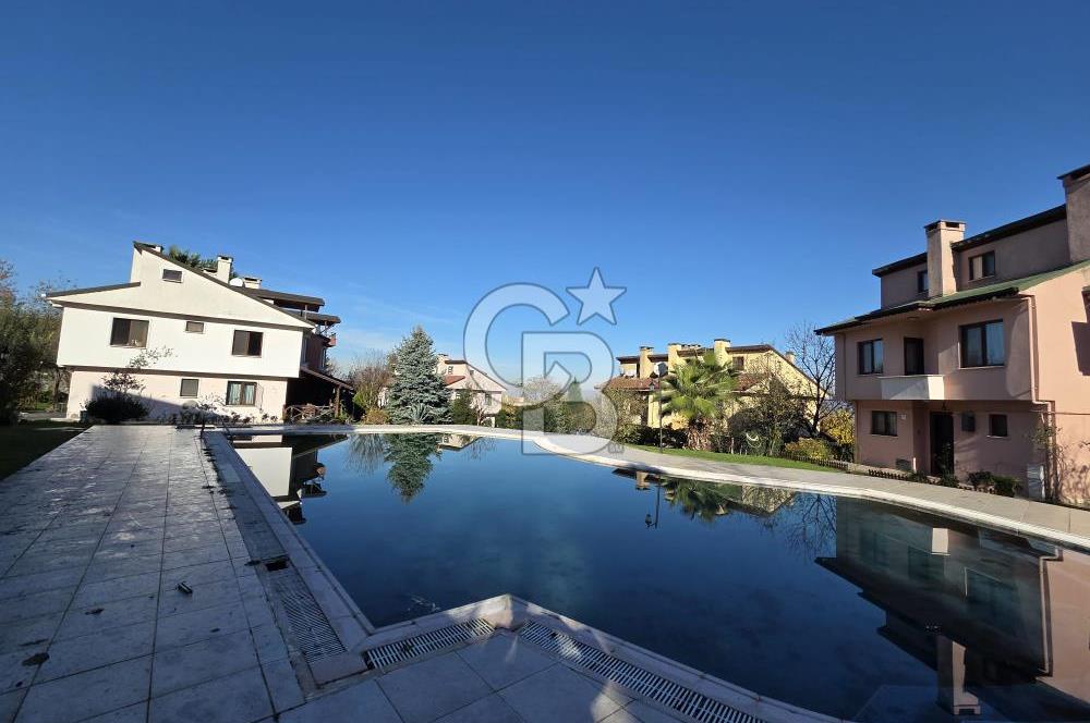 KARTEPE MAŞUKİYE SİTEİÇİ GÖL MANZARALI KİRALIK 5+1 BAHÇELİ VİLLA