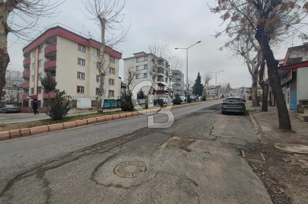 COLDWELL BANKER'DEN DİVANLI MAH. CADDE ÜZERİ FIRSAT SATILIK 2+1