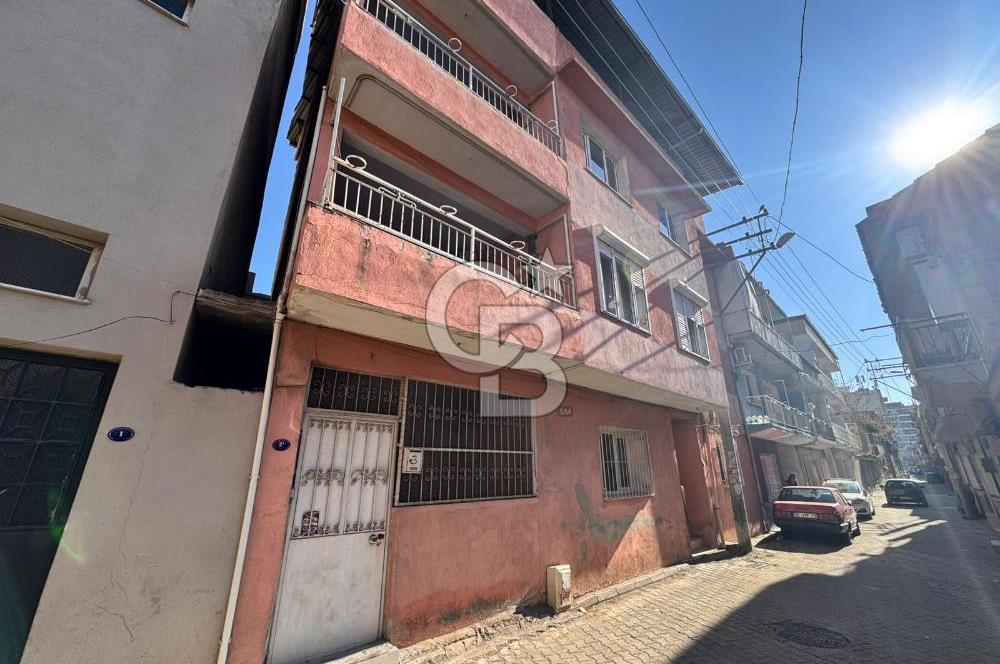 Bornova Stadyum Metro Yakını Komple Satılık Bina