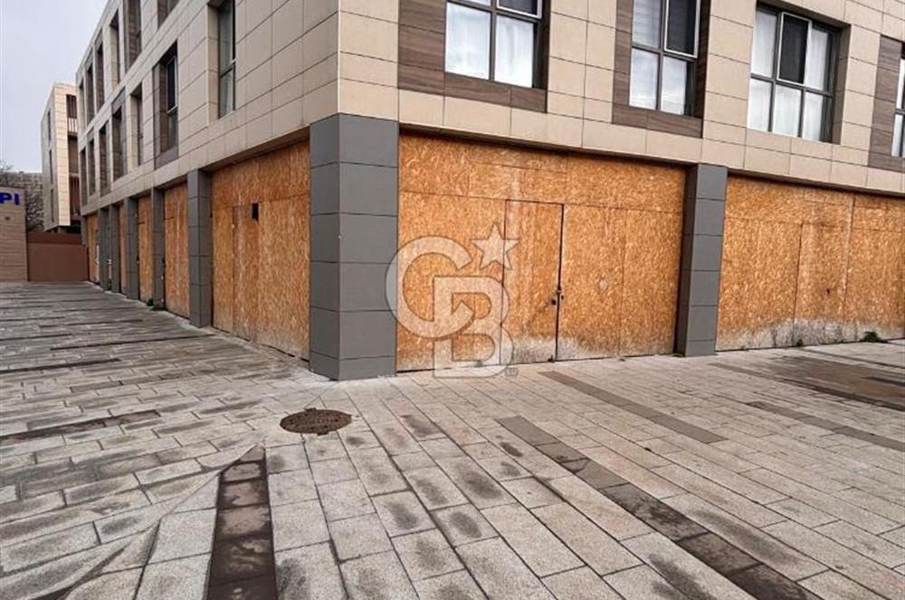 Suryapı Topkapıda Koç Üniversite Hastanesi Cepheli Dükkan