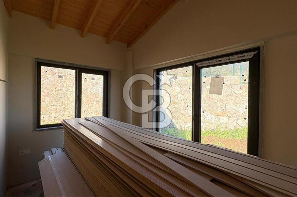 ÇANAKKALE AYVACIK BALABANLIDA MÜSTAKİL 3+1 VİLLA