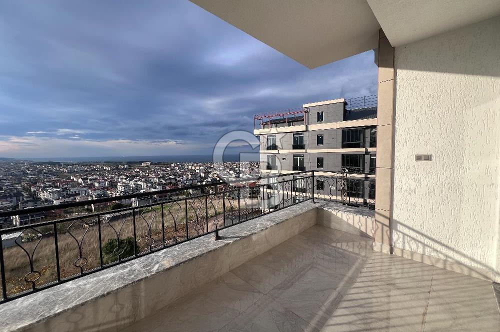 YALOVA ÇİFTLİKKÖY MUHTEŞEM DENİZ MANZARALI 142 M2 LÜKS DAİRE..
