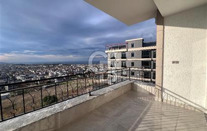 YALOVA ÇİFTLİKKÖY MUHTEŞEM DENİZ MANZARALI 142 M2 LÜKS DAİRE..