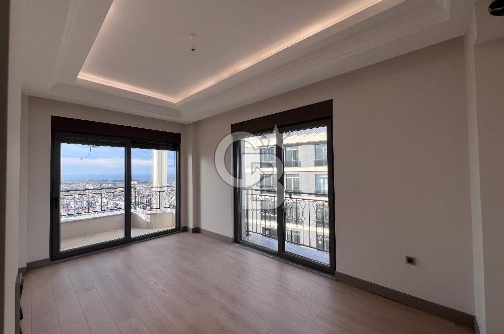 YALOVA ÇİFTLİKKÖY MUHTEŞEM DENİZ MANZARALI 142 M2 LÜKS DAİRE..