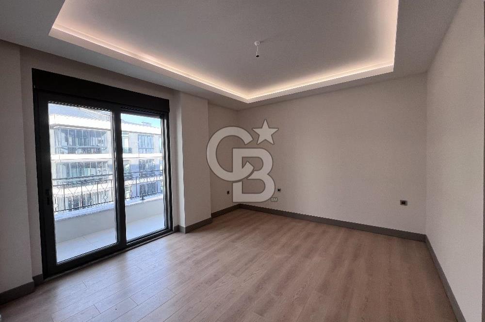 YALOVA ÇİFTLİKKÖY MUHTEŞEM DENİZ MANZARALI 142 M2 LÜKS DAİRE..