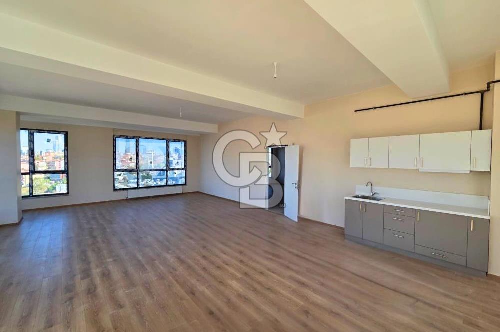 Sahrayıcedit E5'te Sıfır Binada Satılık Ofis Katları 475m2
