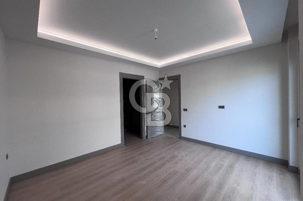 YALOVA ÇİFTLİKKÖY MUHTEŞEM DENİZ MANZARALI 142 M2 LÜKS DAİRE..