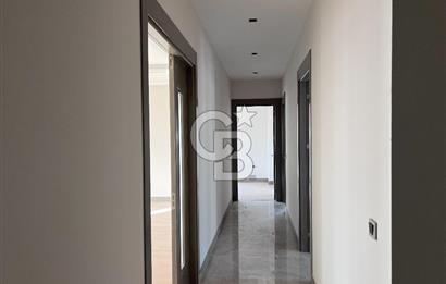 YALOVA ÇİFTLİKKÖY MUHTEŞEM DENİZ MANZARALI 142 M2 LÜKS DAİRE..