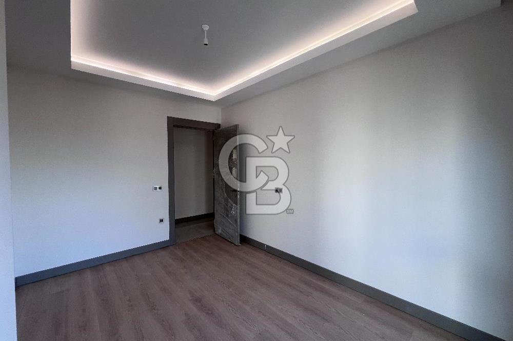 YALOVA ÇİFTLİKKÖY MUHTEŞEM DENİZ MANZARALI 142 M2 LÜKS DAİRE..