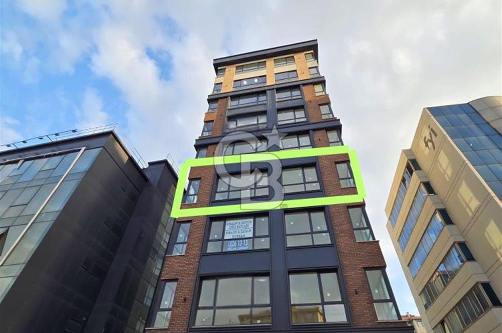 Sahrayıcedit E5 Lokasyonunda Yeni Yapı Kiralık Ofis Katı 185m2