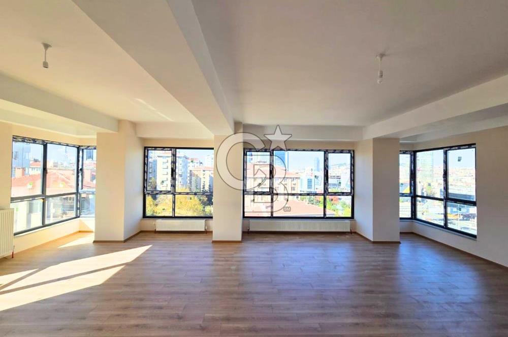 Sahrayıcedit E5'te Sıfır Binada Satılık Ofis Katları 475m2