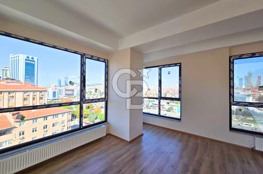 Sahrayıcedit E5'te Sıfır Binada Satılık Ofis Katları 475m2