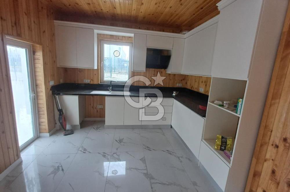 Ihlamurkent'te Site İçinde Lüks Yapılı Satılık 5+1 Villa