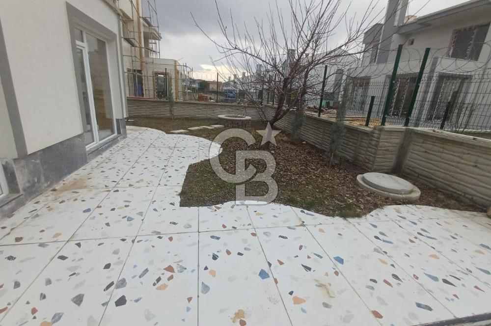 Ihlamurkent'te Site İçinde Lüks Yapılı Satılık 5+1 Villa