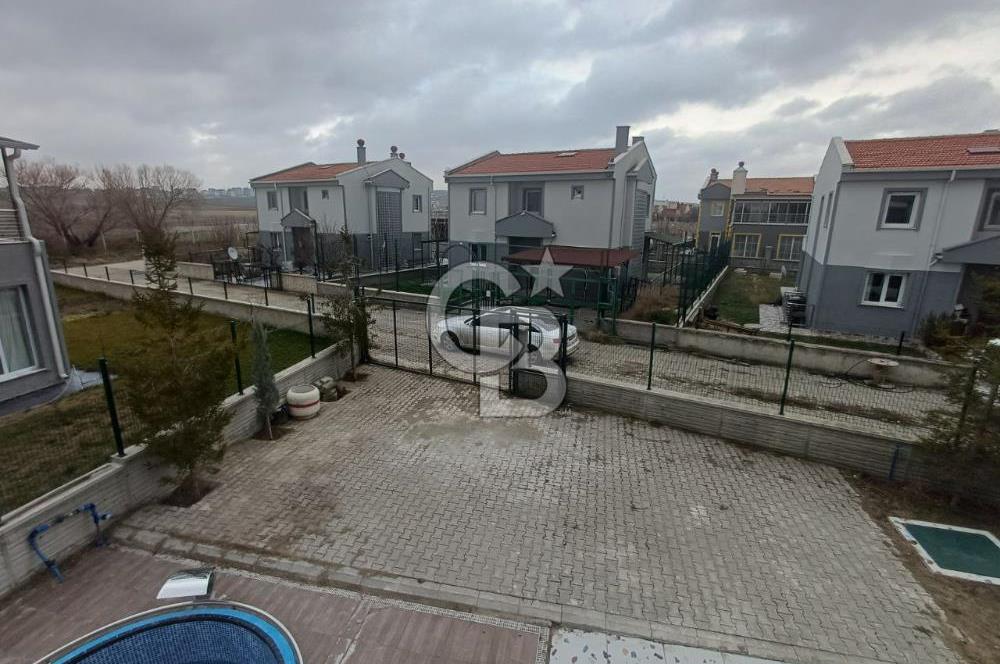 Ihlamurkent'te Site İçinde Lüks Yapılı Satılık 5+1 Villa