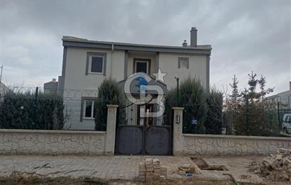 Ihlamurkent'te Site İçinde Lüks Yapılı Satılık 5+1 Villa