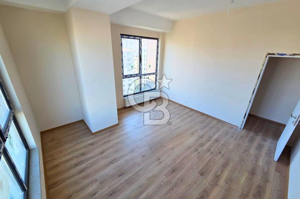 Sahrayıcedit E5'te Sıfır Binada Satılık Ofis Katları 475m2