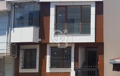 Üsküdar da Boğaz Manzaralı 3 Ayrı Tapulu Satılık Komple Bina 