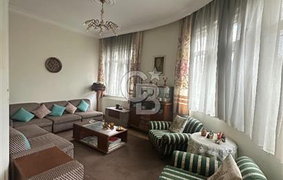 Sultanahmet Küçük Ayasofya Caddesinde 1+1 Satılık Köşe Daire 