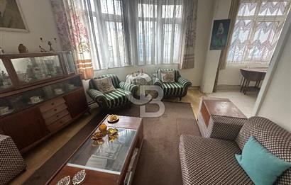 Sultanahmet Küçük Ayasofya Caddesinde 1+1 Satılık Köşe Daire 