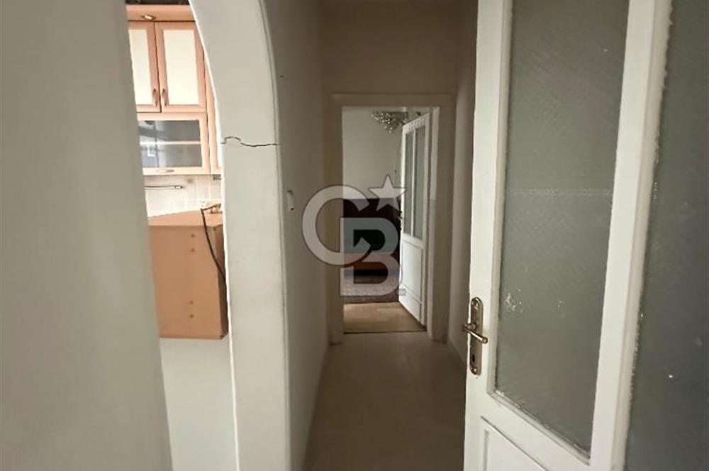 Sultanahmet Küçük Ayasofya Caddesinde 1+1 Satılık Köşe Daire 