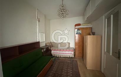 Sultanahmet Küçük Ayasofya Caddesinde 1+1 Satılık Köşe Daire 