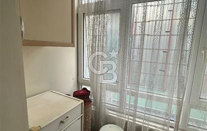 Sultanahmet Küçük Ayasofya Caddesinde 1+1 Satılık Köşe Daire 