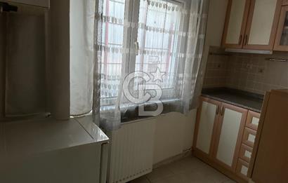 Sultanahmet Küçük Ayasofya Caddesinde 1+1 Satılık Köşe Daire 