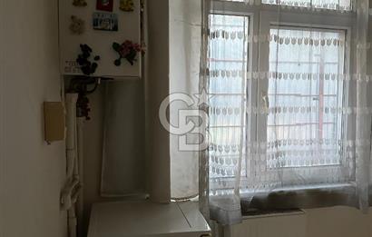 Sultanahmet Küçük Ayasofya Caddesinde 1+1 Satılık Köşe Daire 