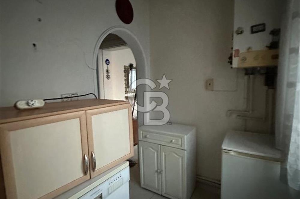 Sultanahmet Küçük Ayasofya Caddesinde 1+1 Satılık Köşe Daire 