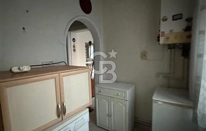 Sultanahmet Küçük Ayasofya Caddesinde 1+1 Satılık Köşe Daire 