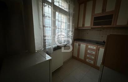 Sultanahmet Küçük Ayasofya Caddesinde 1+1 Satılık Köşe Daire 