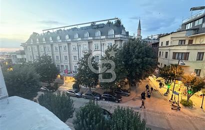 Sultanahmet Küçük Ayasofya Caddesinde 1+1 Satılık Köşe Daire 