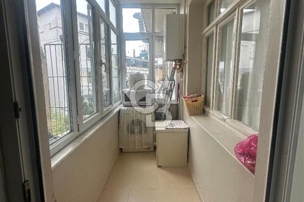 Sultanahmet Küçük Ayasofya Caddesinde 3+1 Satılık D