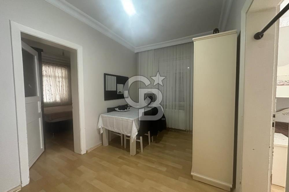 Sultanahmet Küçük Ayasofya Caddesinde 3+1 Satılık D