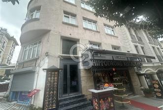 Sultanahmet Küçük Ayasofya Caddesinde 1+1 Satılık Köşe Daire  - 1 - 328198