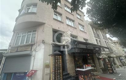 Sultanahmet Küçük Ayasofya Caddesinde 3+1 Satılık D
