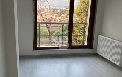 Üsküdar da Boğaz Manzaralı 3 Ayrı Tapulu Satılık Komple Bina 