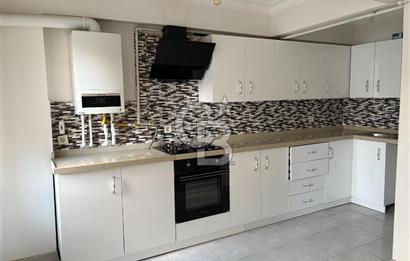 Üsküdar da Boğaz Manzaralı 3 Ayrı Tapulu Satılık Komple Bina 