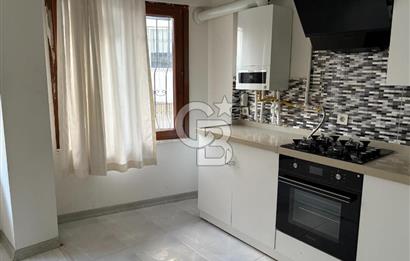 Üsküdar da Boğaz Manzaralı 3 Ayrı Tapulu Satılık Komple Bina 