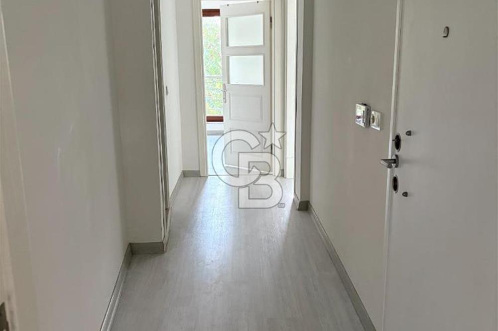 Üsküdar da Boğaz Manzaralı 3 Ayrı Tapulu Satılık Komple Bina 