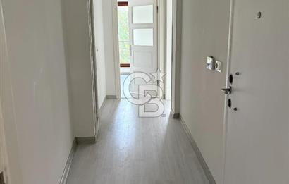 Üsküdar da Boğaz Manzaralı 3 Ayrı Tapulu Satılık Komple Bina 