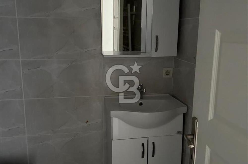 Üsküdar da Boğaz Manzaralı 3 Ayrı Tapulu Satılık Komple Bina 