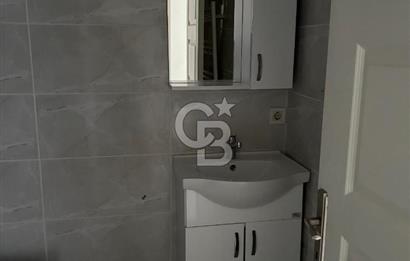 Üsküdar da Boğaz Manzaralı 3 Ayrı Tapulu Satılık Komple Bina 