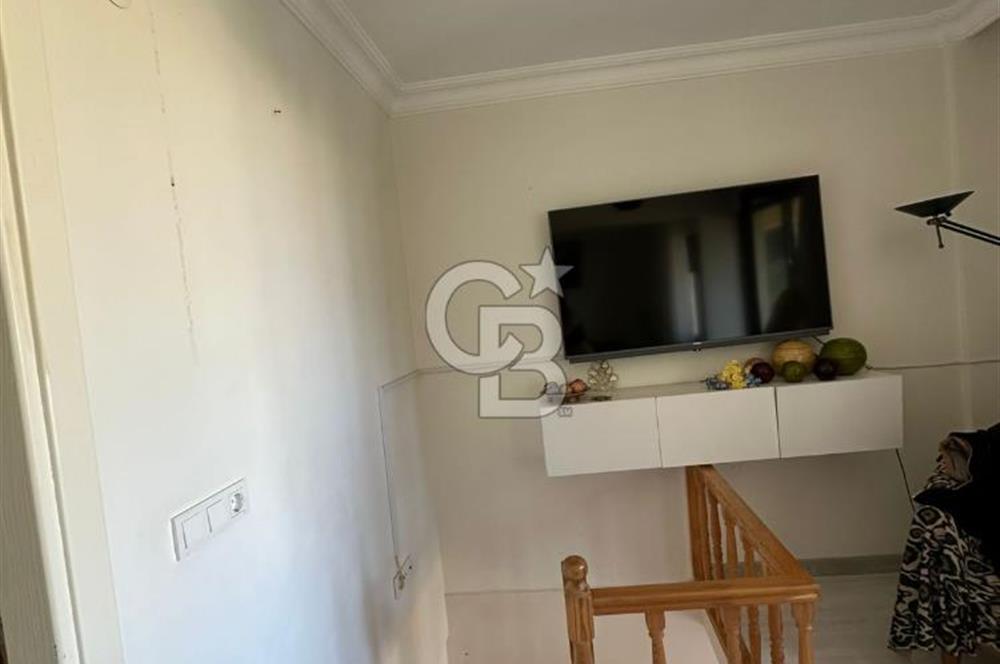 Üsküdar da Boğaz Manzaralı 3 Ayrı Tapulu Satılık Komple Bina 