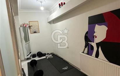 Üsküdar da Boğaz Manzaralı 3 Ayrı Tapulu Satılık Komple Bina 